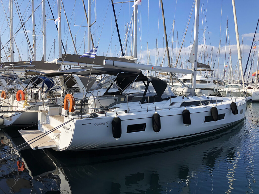 Oceanis 51.1, Salt Water