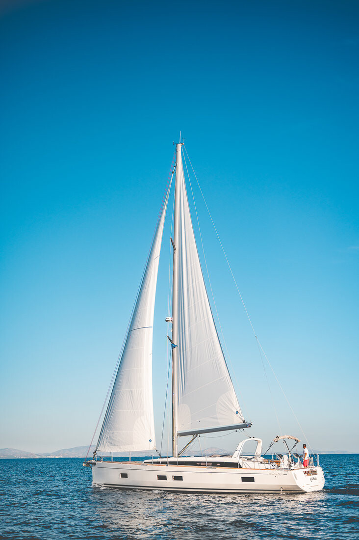 Oceanis 55.1 Axis Mundi