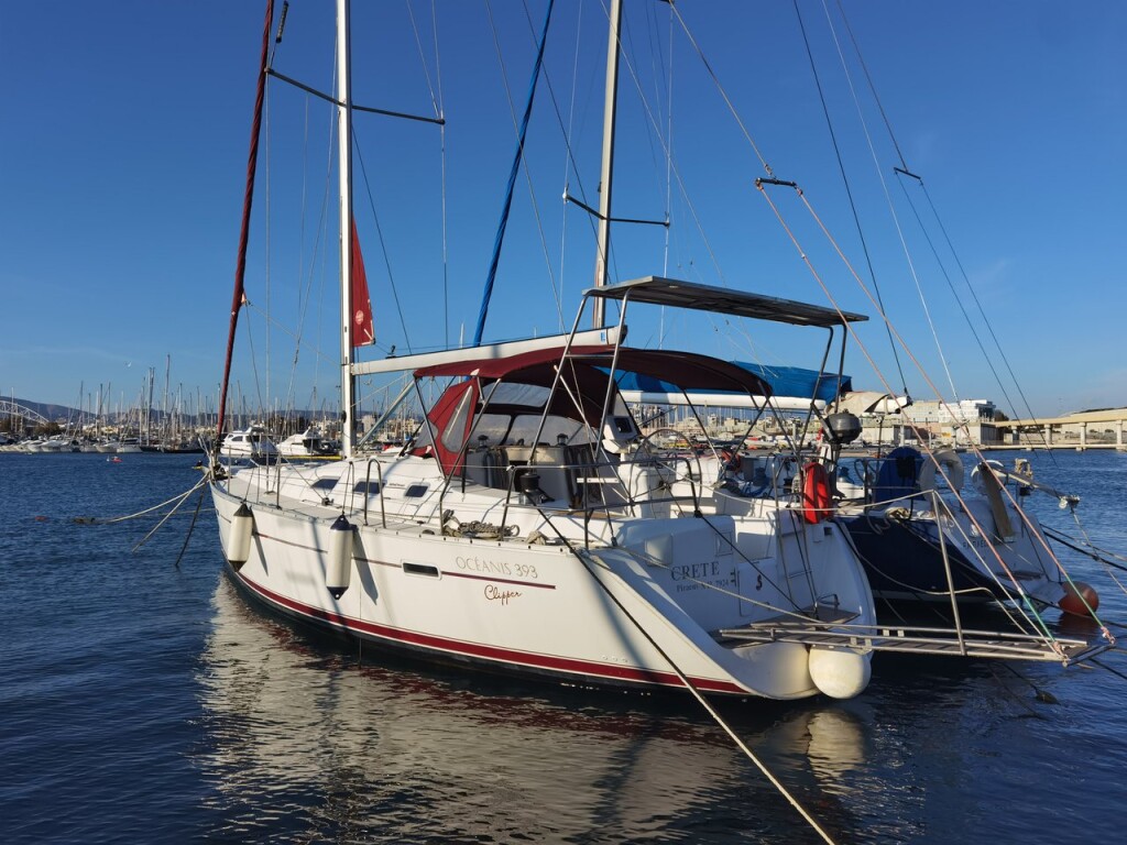 Oceanis Clipper 393 Crete