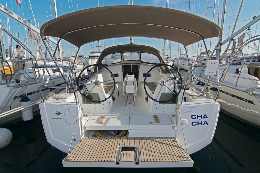 Sun Odyssey 349 Cha - Cha