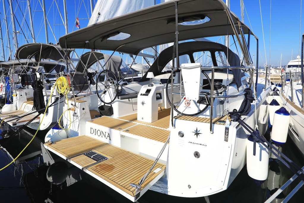 Sun Odyssey 410 Diona