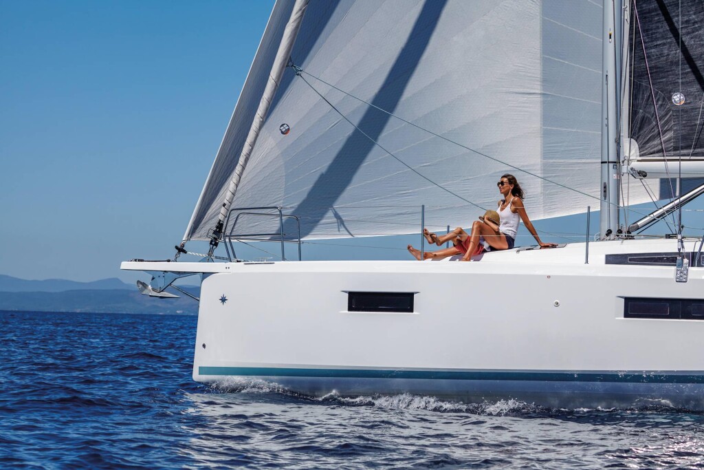 Sun Odyssey 410, Aella