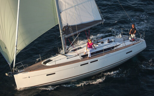 Sun Odyssey 419, Mastina