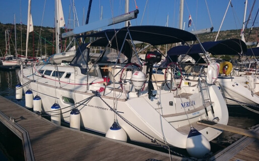 Sun Odyssey 42i, Nereja