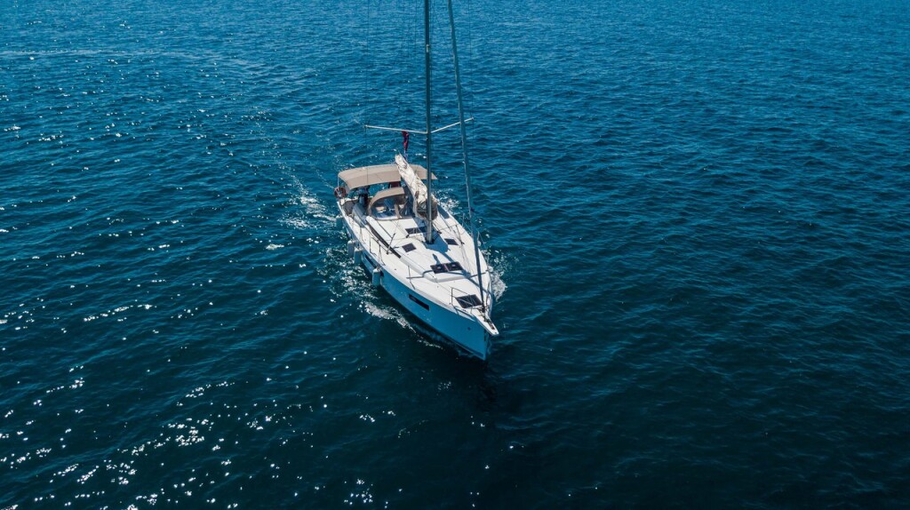 Sun Odyssey 440, Deep Water