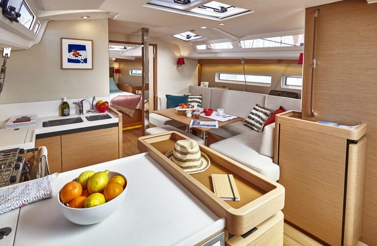 Sun Odyssey 440 Navillera