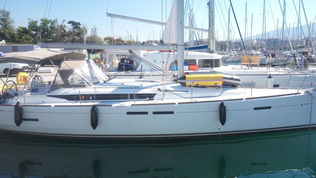 Sun Odyssey 449, Genesis