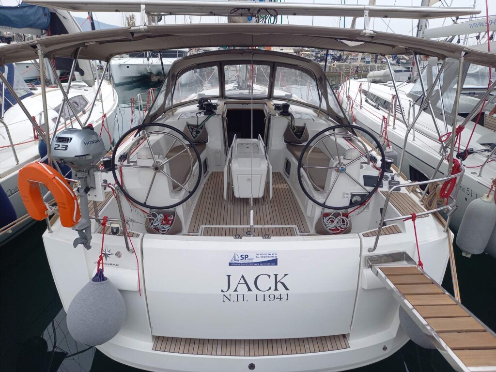 Sun Odyssey 479, Jack