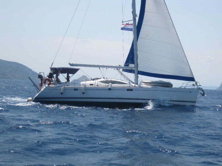 Sun Odyssey 49 DS, Idrea