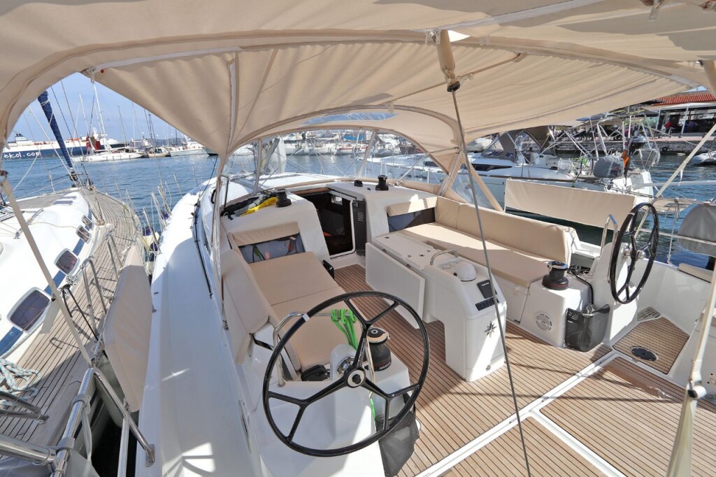 Sun Odyssey 490 Avra