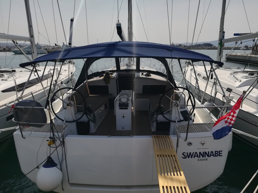 Sun Odyssey 490 Swannabe